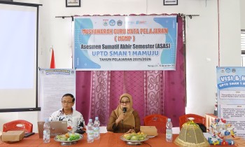 SMAN 1 Mamuju Gelar MGMP Persiapan Asesmen Sumatif Akhir Semester