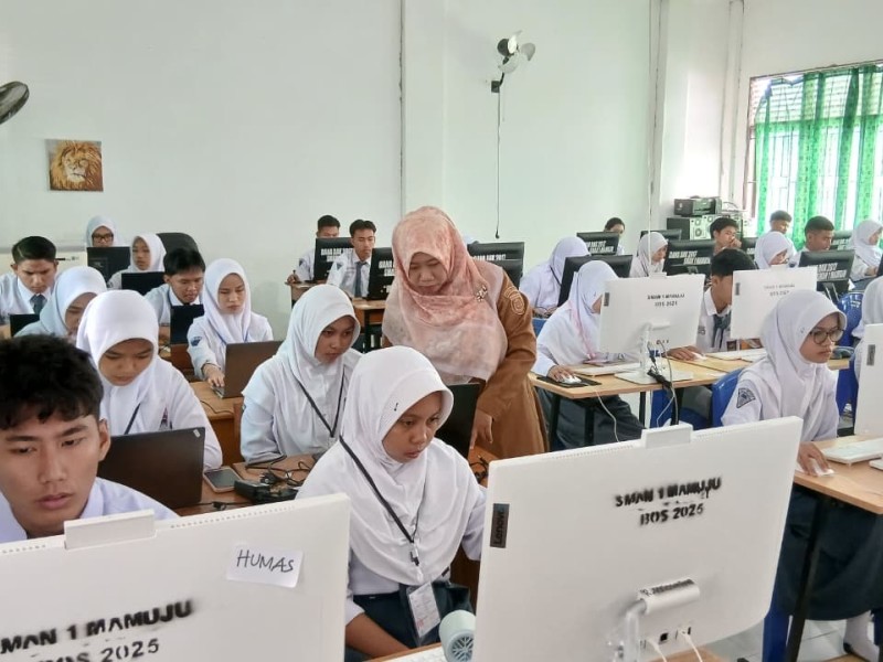 Simulasi Tes Kemampuan Akademik (TKA) bagi Siswa Kelas XII UPTD SMAN 1 Mamuju