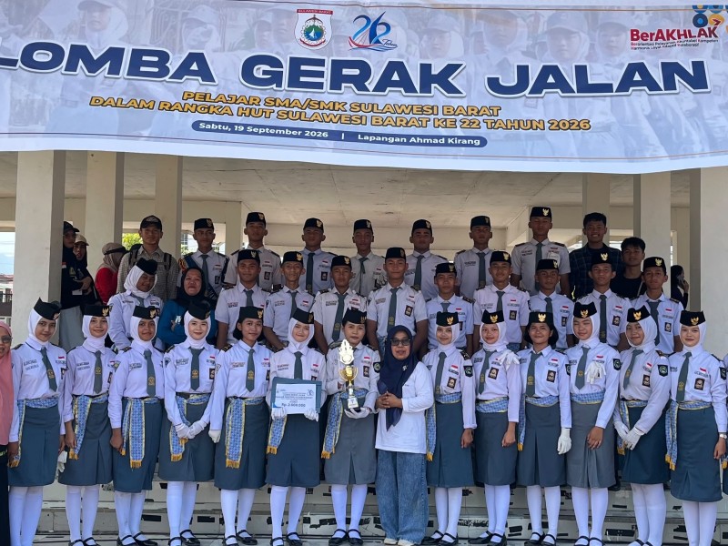 Raih Juara 1, Siswa UPTD SMAN 1 Mamuju Sukses di Lomba Gerak Jalan Pelajar Sulbar