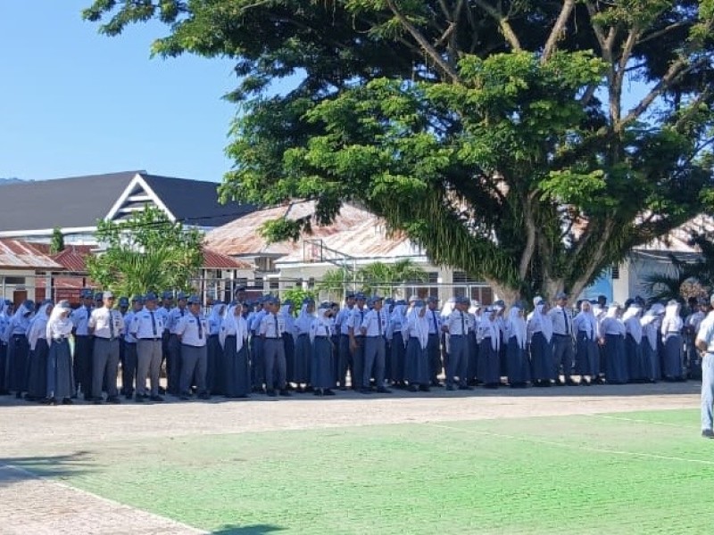 UPTD SMAN 1 Mamuju Gelar Upacara Peringatan Hari Lahir Pancasila 2026