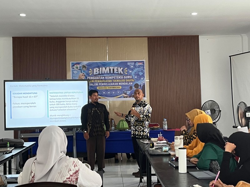 Perkuat Kompetensi Digital, Guru UPTD SMAN 1 Mamuju Ikuti Bimtek Pembelajaran Mendalam