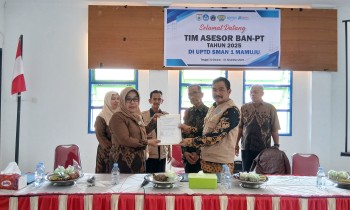 UPTD SMAN 1 Mamuju Jalani Visitasi Akreditasi Sekolah 2025