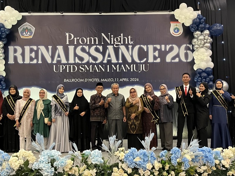 Suasana Haru Warnai Perpisahan Siswa Kelas XII UPTD SMAN 1 Mamuju