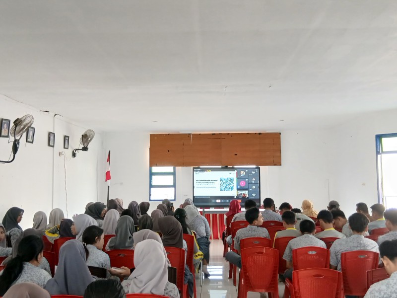 Tingkatkan Literasi Digital, UPTD SMAN 1 Mamuju Ikuti AI Ready ASEAN Goes to School